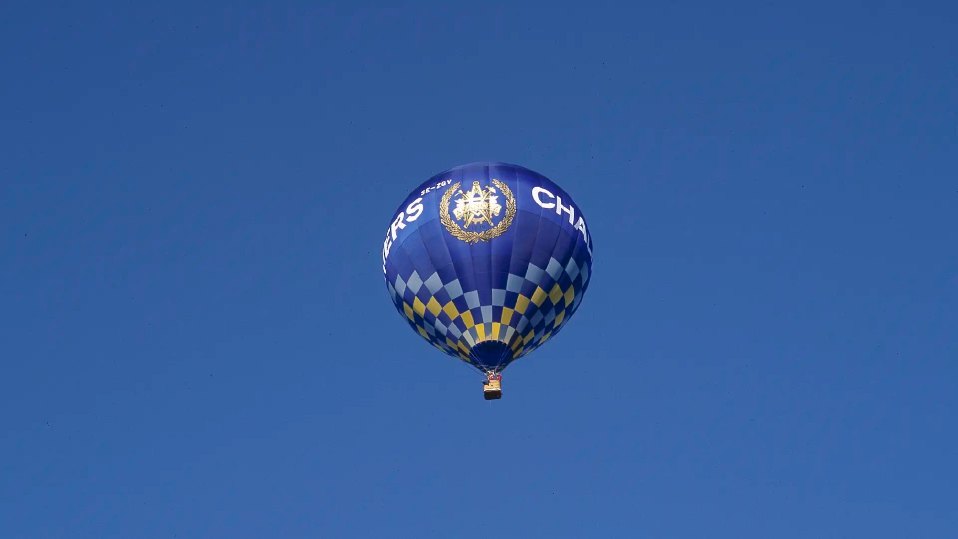 Luftballong från studentförening.
